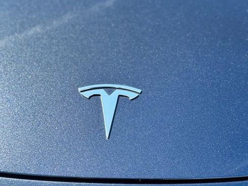 Used 2024 Tesla Model Y Long Range RWD image 26