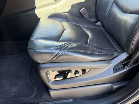 Used 2016 Cadillac Escalade Luxury image 16