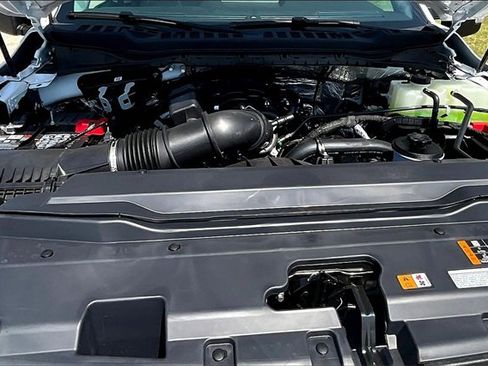 New 2025 Ford F550 4x4 Regular Cab Super Duty w/ XL Chrome Package image 10