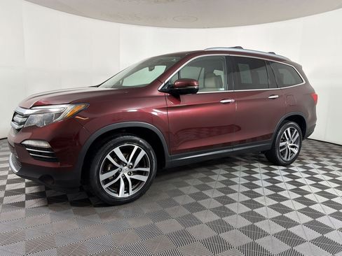Used 2018 Honda Pilot Touring image 18