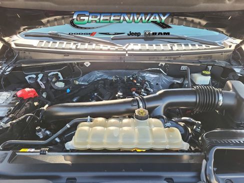 Used 2022 Ford Expedition Max Limited image 9