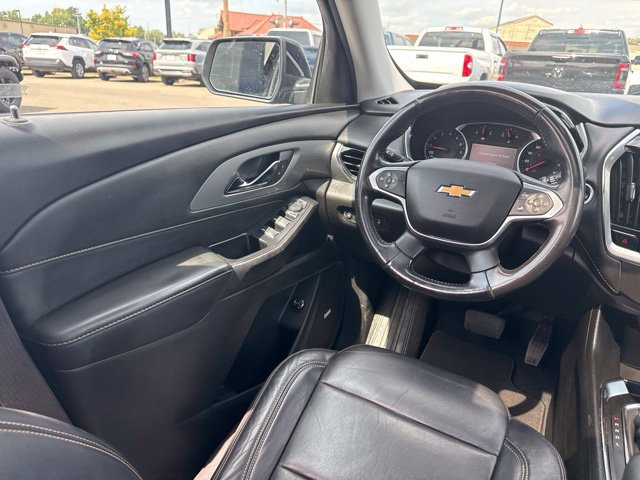 Used 2021 Chevrolet Traverse LT w/ LT Premium Package AWD/4WD image 19