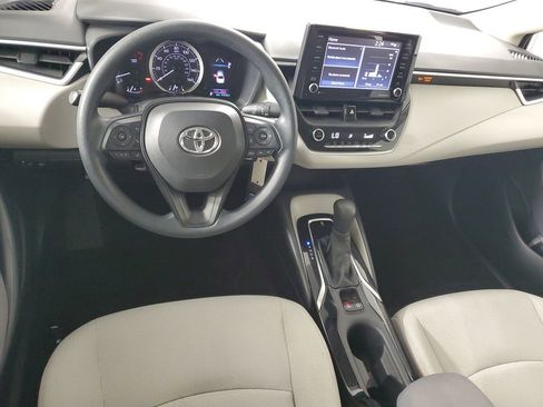 Used 2022 Toyota Corolla LE image 15
