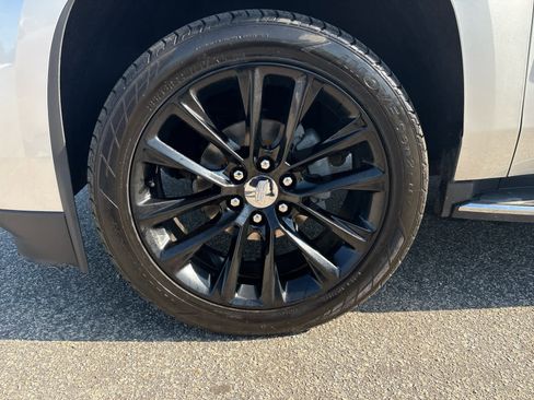 Used 2019 Cadillac Escalade Luxury image 27