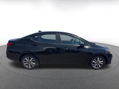 Used 2025 Nissan Versa SV FWD image 15