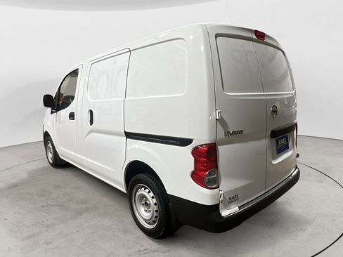 Used 2018 Nissan NV200 S image 4