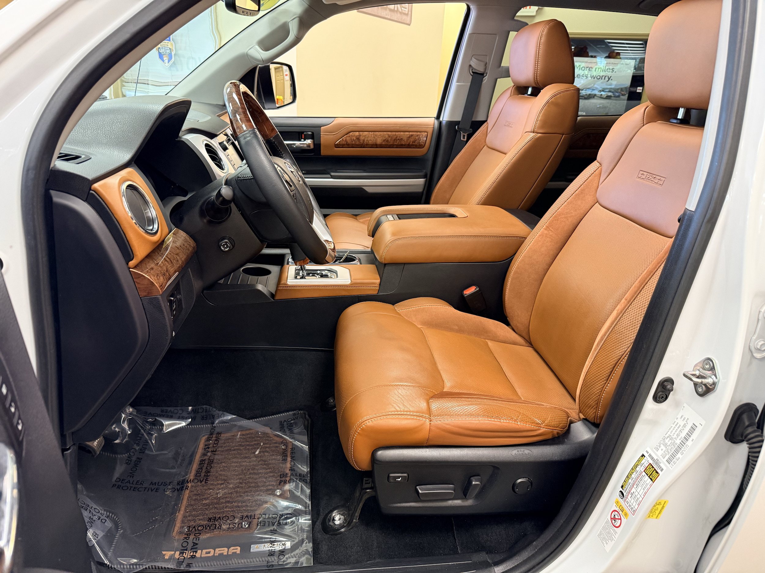 Used 2019 Toyota Tundra 1794 Edition AWD/4WD image 7