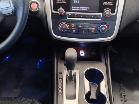 Used 2016 Nissan Altima 2.5 S w/ Interior Lighting Package FWD image 20