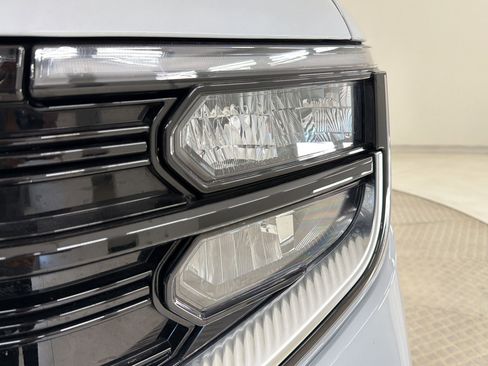 Certified 2025 Ford Expedition Platinum AWD/4WD image 11