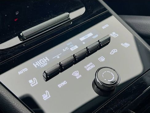 New 2026 Porsche Cayenne image 18