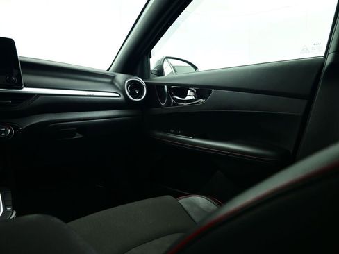 Used 2023 Kia Forte GT image 43