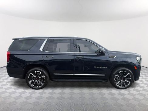 Used 2023 GMC Yukon Denali AWD/4WD image 4