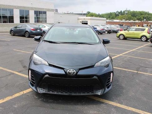 Used 2019 Toyota Corolla SE w/ SE Premium Package FWD image 4