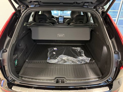 New 2026 Volvo XC60 T8 Polestar image 42