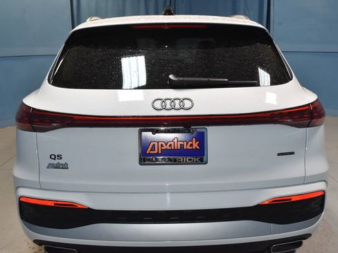 Certified 2025 Audi Q5 Premium Plus w/ Premium Plus image 23