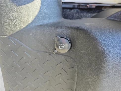 Used 2016 Jeep Wrangler Unlimited Rubicon image 13