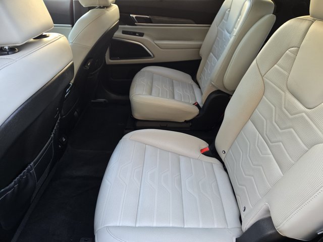 Certified 2022 Kia Telluride SX w/ SX Prestige Package AWD/4WD image 37