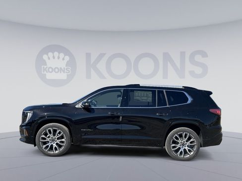 New 2026 GMC Acadia Denali Ultimate w/ LPO, Floor Liner Package AWD/4WD image 2