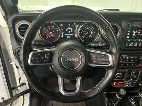 Used 2021 Jeep Wrangler Unlimited Rubicon AWD/4WD image 11