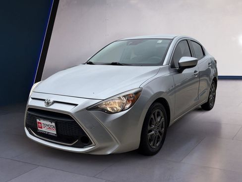 Used 2019 Toyota Yaris LE image 1