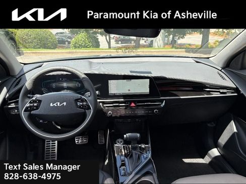 New 2025 Kia Niro EX Touring image 7