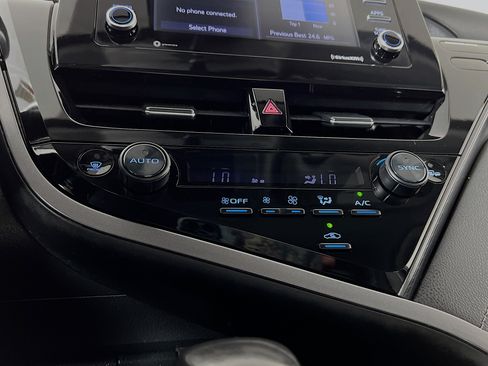Certified 2023 Toyota Camry SE FWD image 16