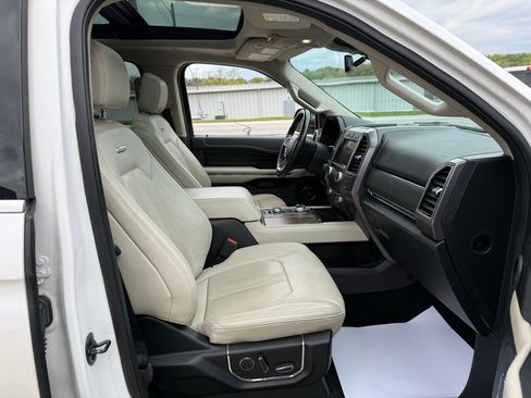 Used 2018 Ford Expedition Platinum AWD/4WD image 50