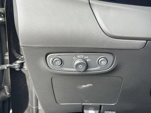 Used 2023 Buick Encore GX Preferred w/ Cold Weather Comfort Package AWD/4WD image 23