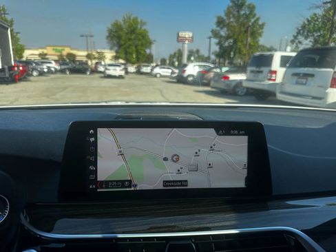 Used 2019 BMW 530i image 28