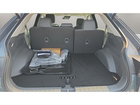 New 2026 Hyundai Ioniq 5 SEL AWD/4WD image 9