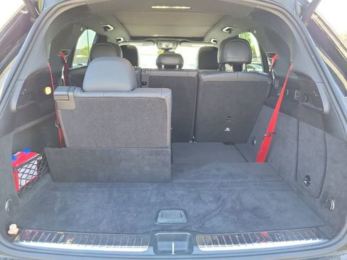 Used 2021 Mercedes-Benz GLE 53 AMG 4MATIC w/ 3rd Row Seat Package image 9