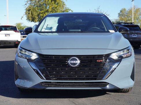 Certified 2025 Nissan Sentra SR image 5