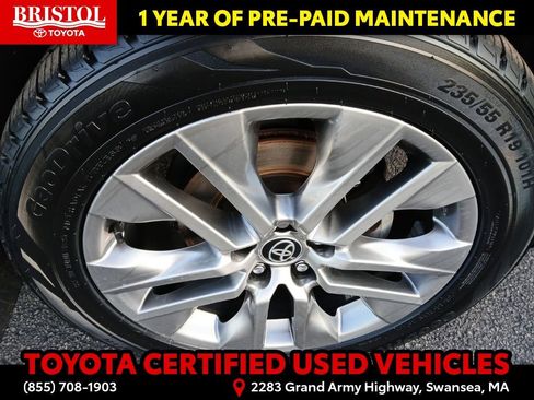 Certified 2022 Toyota RAV4 XLE Premium image 10