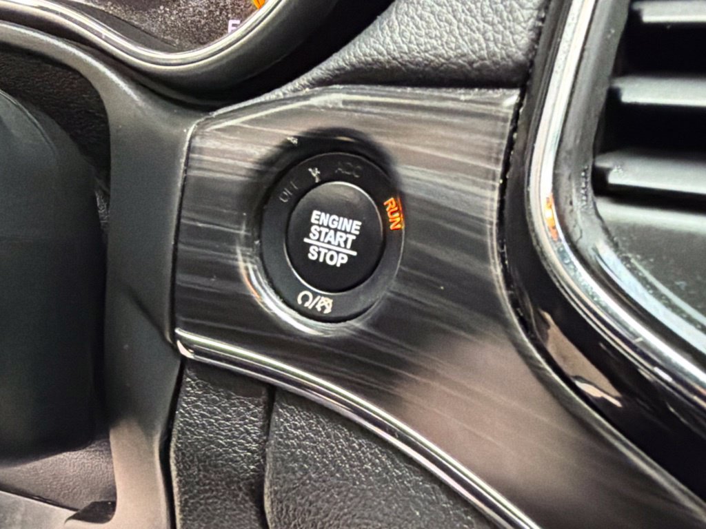 Used 2020 Jeep Grand Cherokee Limited w/ Luxury Group II RWD image 53