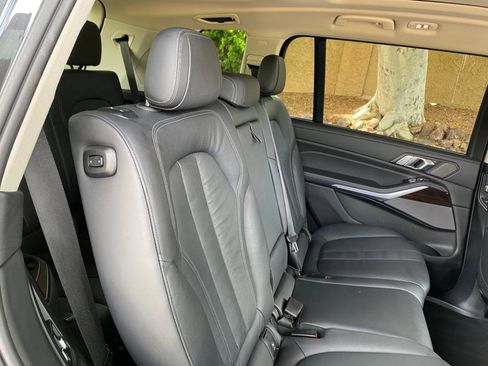 Used 2020 BMW X7 xDrive40i w/ Premium Package AWD/4WD image 57