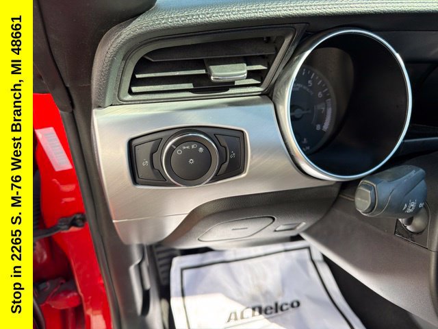 Used 2022 Ford Mustang Premium RWD image 21