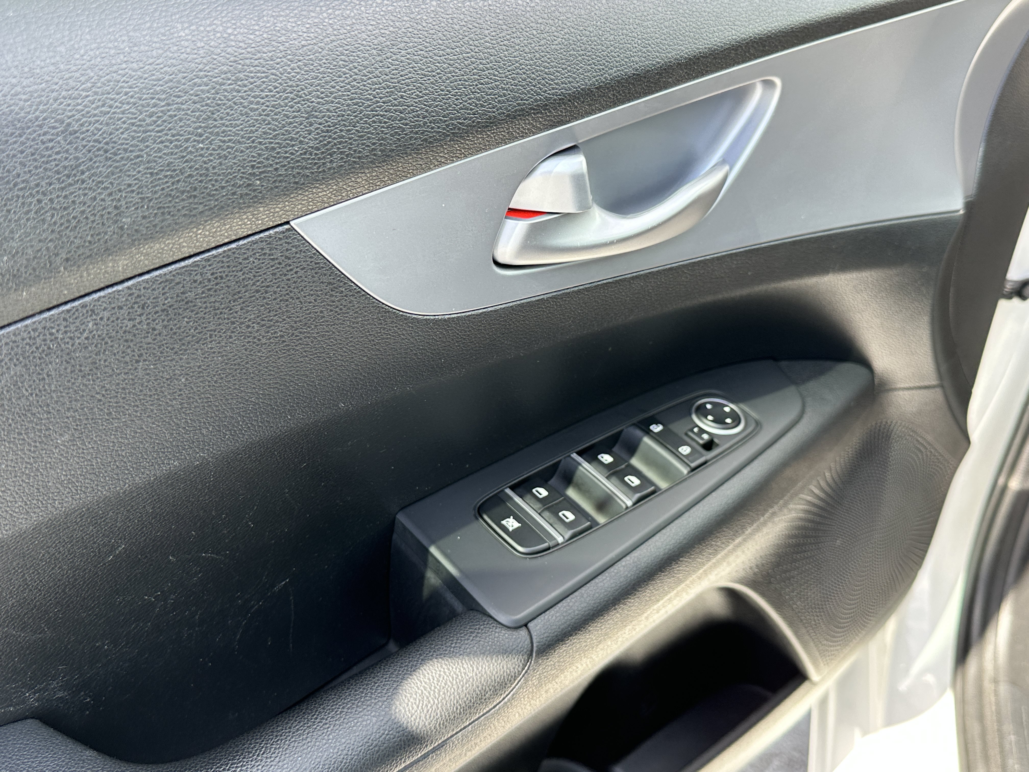 Certified 2023 Kia Forte LXS FWD image 22