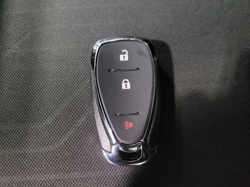 Used 2020 Chevrolet Trax LT w/ LT Convenience Package FWD image 32