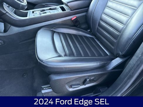 Used 2024 Ford Edge SEL image 12
