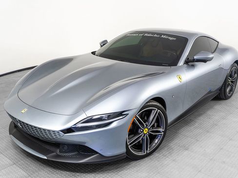 Certified 2022 Ferrari Roma image 2