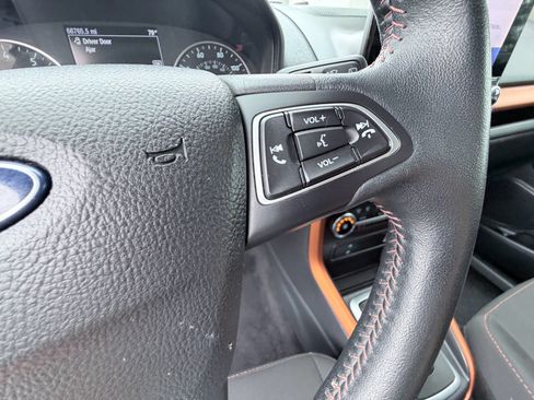 Used 2021 Ford EcoSport SE w/ SE Convenience Package FWD image 15