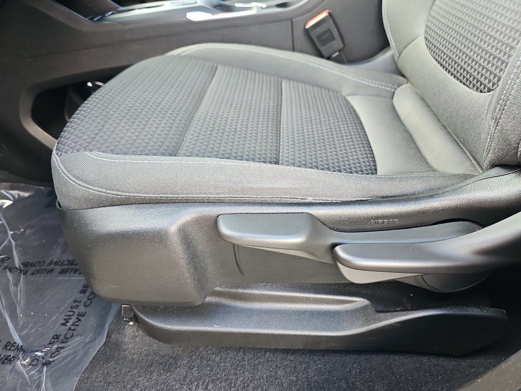 Used 2023 Chevrolet Bolt LT w/ Driver Confidence Package FWD image 28