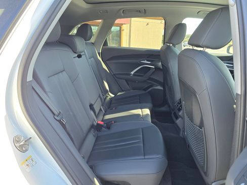 Certified 2025 Audi Q5 Premium w/ Convenience Package image 46