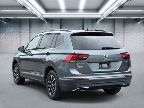 Used 2021 Volkswagen Tiguan SE w/ Panoramic Sunroof Package image 6