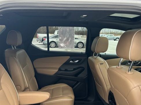 Certified 2023 Chevrolet Traverse Premier image 47