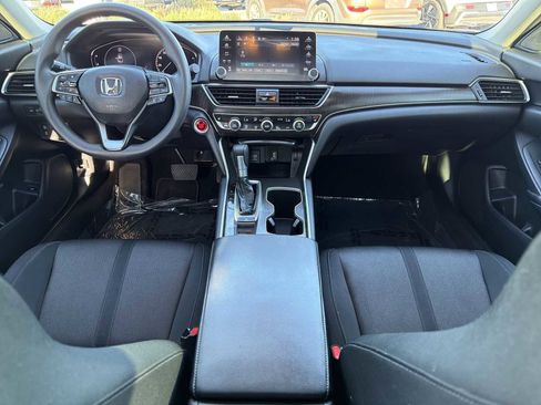 Used 2018 Honda Accord EX image 9