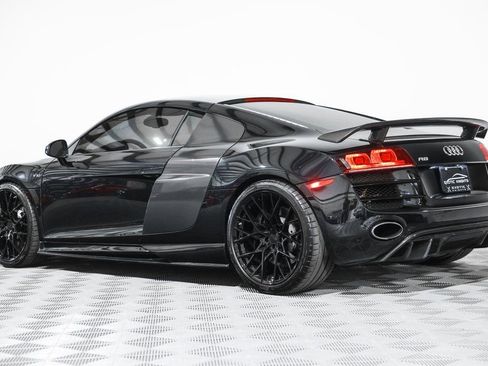 Used 2012 Audi R8 V10 w/ Enhanced Leather Pkg image 14