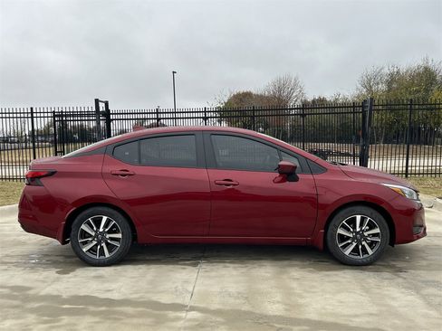 New 2025 Nissan Versa SV image 3