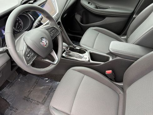 Used 2022 Buick Encore GX Select FWD image 7