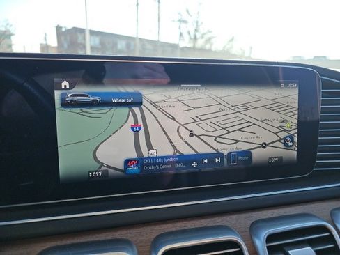 Used 2025 Mercedes-Benz GLS 450 GLS 450 image 28